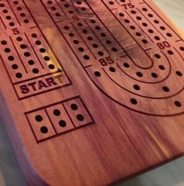 Cribbage Board — Aromatic Cedar (Ready to Play)