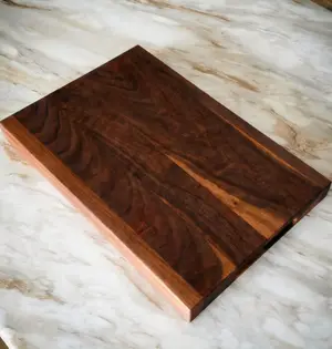 Hearth Homestead Edge Grain Cutting Board — 18×12 (Walnut / Cherry), photo 3